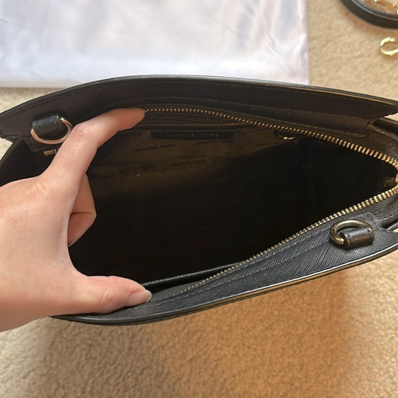 Black Michael Kors Selma bag (includes dust bag and strap) - Picture 2 of 2